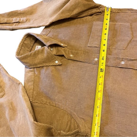 Men's Classic Brown Button Down Shirt - Picture 2 of 8